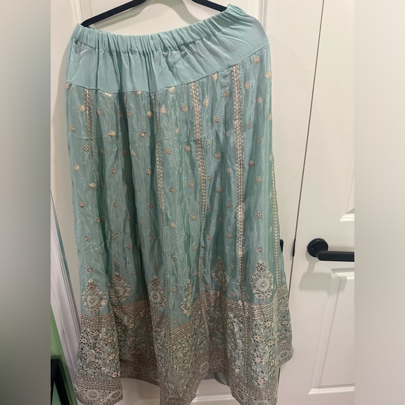 Blue Lengha - Picture 2 of 3
